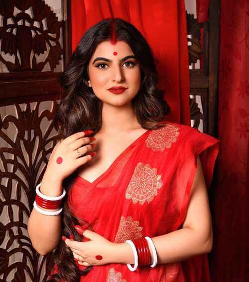 Who is Koushiki Basu (Actress) Age, Biography, Wiki, Boyfriend, Movies, Web Series, Net Worth